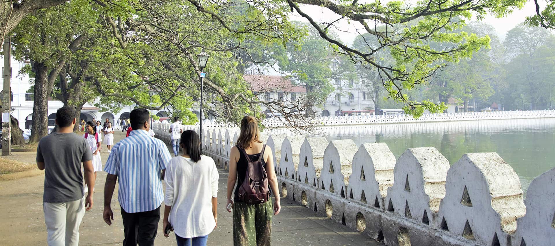 Kandy Temple and City Walk