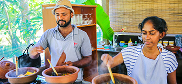 Sri Lankan Cooking Class with a Family